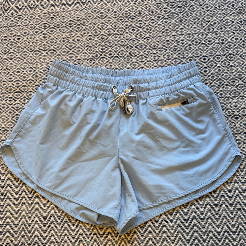 EUC worn 1x Vuori Clementine 2.0 4 inch Light Blue Women’s Athletic Shorts